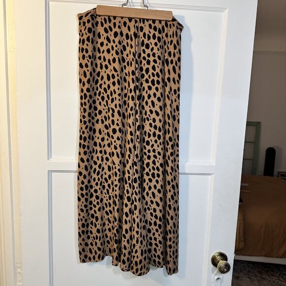 Reformation Leopard Print Midi Skirt in Tan and Black - Picture 3 of 4